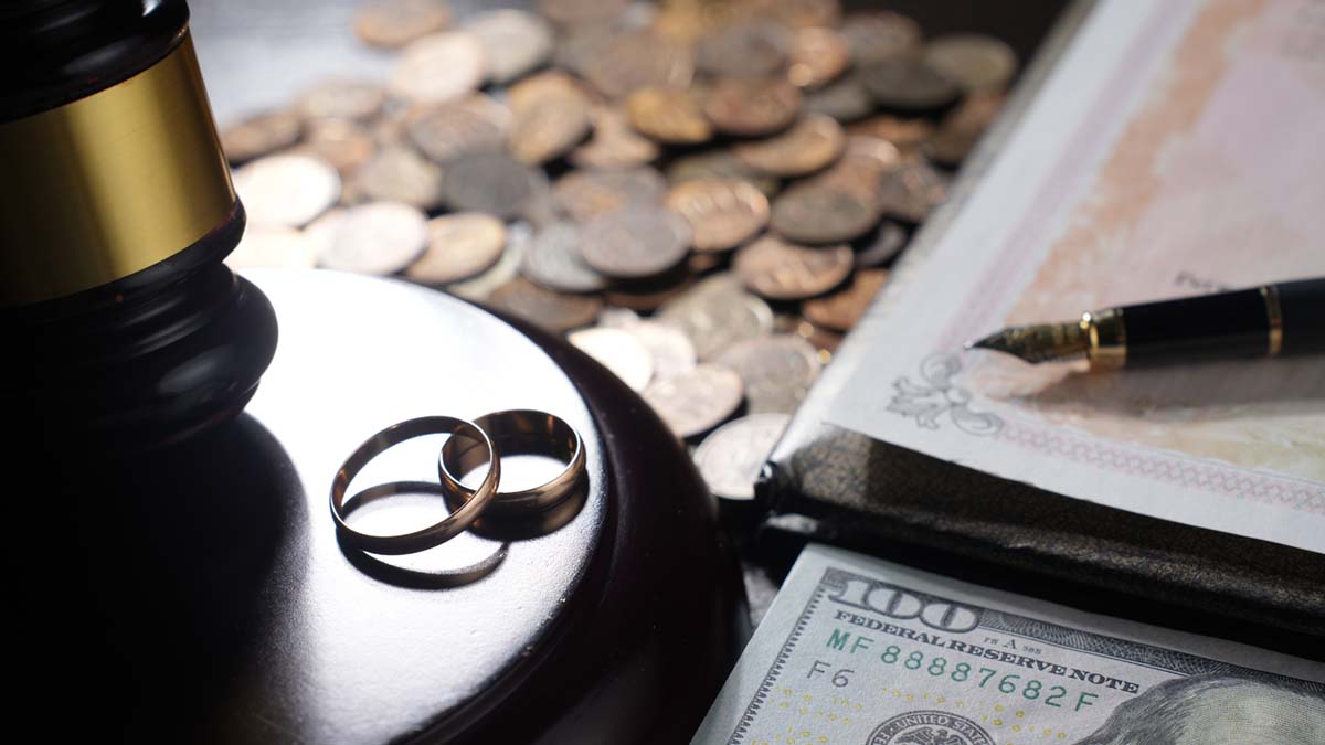 Featured image for “How Does Spousal Support Work In Oregon?”